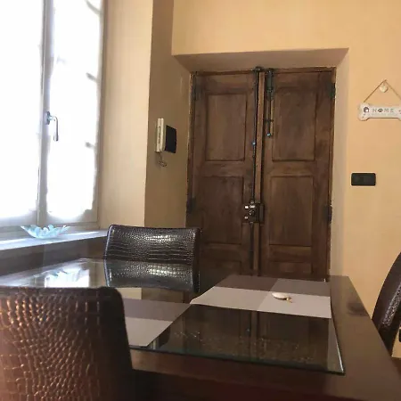 In Centro Storico A Апартаменты Кунео